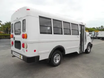 2017 Chevrolet Express 3500 Shuttle Bus