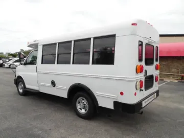 2017 Chevrolet Express 3500 Shuttle Bus
