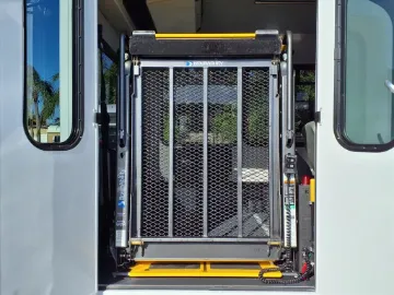 2016 Ford E350 11+2 Passenger Shuttle Bus ADA