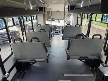 Picture of 2016 Ford E-450 Starcraft 11P ADA