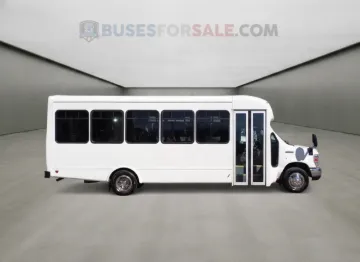 Picture of 2016 Ford E450 Starcraft Allstar Shuttle Bus
