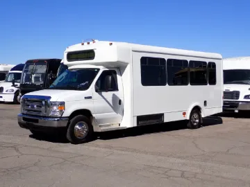Picture of 2010 Ford E450 Universal Shuttle Bus ADA