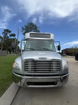 2013 Freightliner M2 Glaval 29P