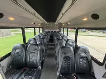 2013 Freightliner M2 Glaval 29P