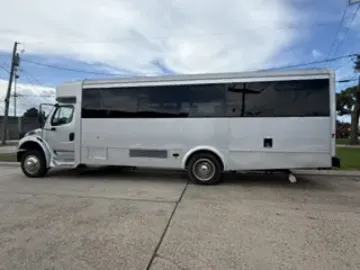 2013 Freightliner M2 Glaval 29P