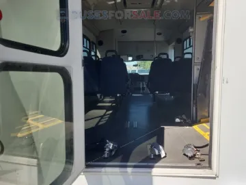 Picture of 2016 Ford E-350 Shuttle Bus ADA