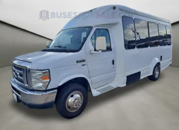 Picture of 2016 Starcraft Starquest Shuttle Bus