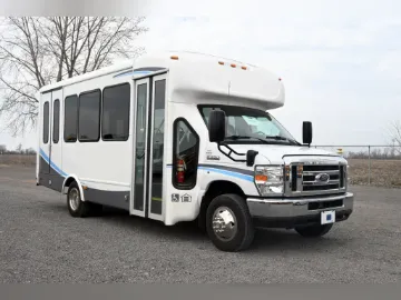 2018 Ford Starcraft Shuttle Bus