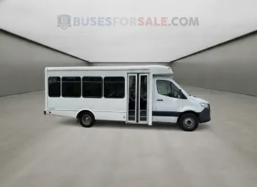 Picture of 2022 Sprinter 3500XD Starcraft 14P