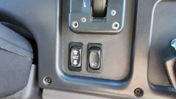 2012 Thomas C2 81P