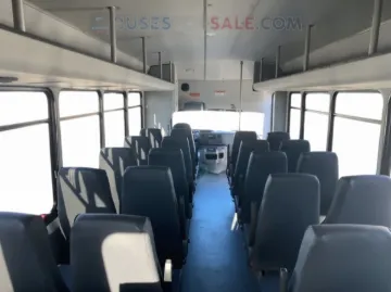 Picture of 2022 Ford F550 Starcraft XL Shuttle Bus