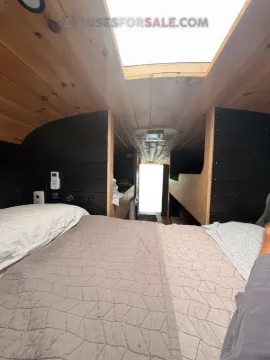 Picture of 2002 International RE3000 Skoolie