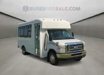 Picture of 2013 Ford E-350 14P Shuttle