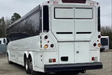 Picture of 2009 MCI D4505 55P