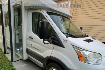 Picture of 2016 Ford T-350HD Starcraft 13P Luxury