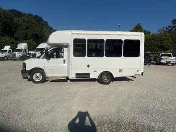 Picture of 2018 Chevrolet Express 3500 13P Shuttle