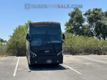 Picture of 2015 MCI J4500 Motorcoach Coach Bus