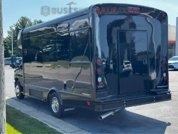 Picture of 2025 Ford E450 Starcraft Shuttle Bus