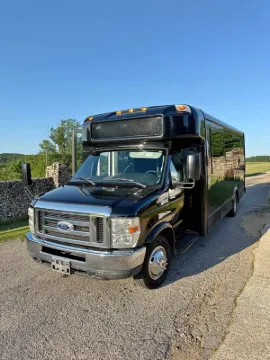 Picture of 2015 Ford E450 22P Party Bus