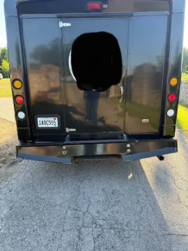 Picture of 2015 Ford E450 22P Party Bus