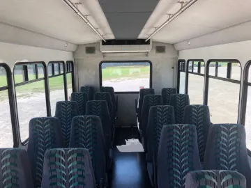 Picture of 2015 Ford E450 Starcraft 14P