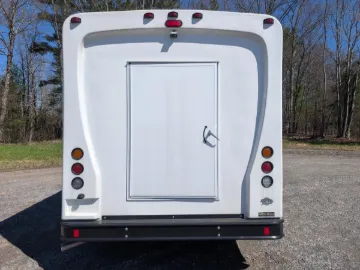 Picture of 2024 Chevrolet 4500 HLE 14P Lux