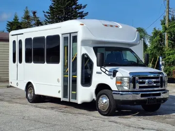Picture of 2016 Ford E450 Shuttle Bus