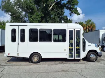 Picture of 2016 Ford E450 Shuttle Bus