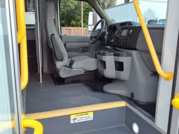 Picture of 2016 Ford E450 Shuttle Bus