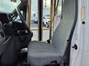 Picture of 2016 Ford E450 Shuttle Bus