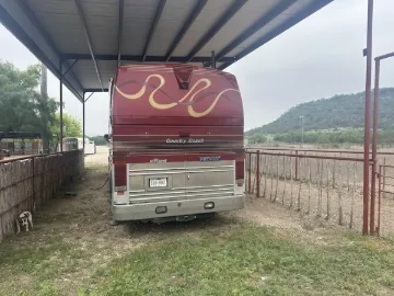 Picture of 1992 Prevost Country Coach Xl 40 Coach Motorcoach Conversion
