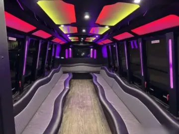 Picture of 2016 Ford F-650 Limousine Bus