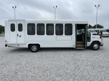 Picture of 2019 Ford E-450 Diamond 24P ADA