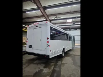 Picture of 2012 Chassis F-550 Super Duty Limo & Party Bus