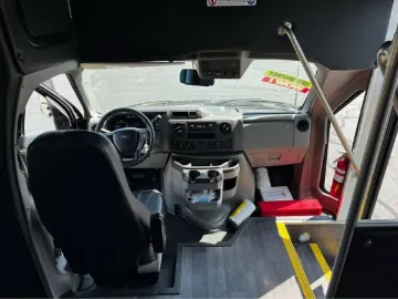 Picture of 2025 Ford E-450 Starcraft Exec 14P