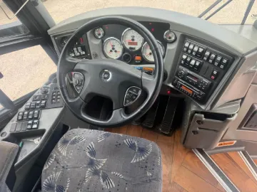 Picture of 2014 MCI J4500 Motorcoach Coach Bus