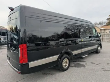 Picture of 2025 Mercedes-Benz Sprinter Limo & Party Bus