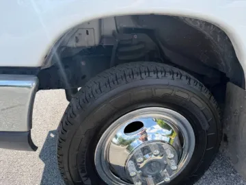 Picture of 2018 Ford E-450 Shuttle Bus