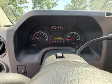 Picture of 2018 Ford E-450 Shuttle Bus