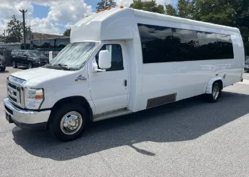 Picture of 2018 Ford E-450 KSIR Exec 22P