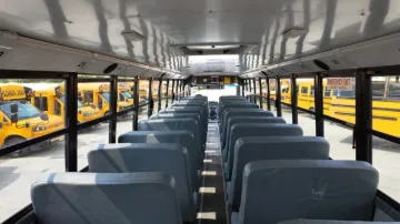 Picture of 2011 Thomas C2 81P