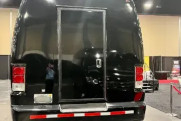 Picture of 2015 F-550 Diesel 29P Krystal