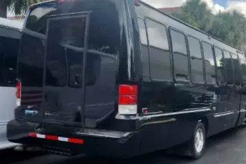 Picture of 2015 F-550 Diesel 29P Krystal