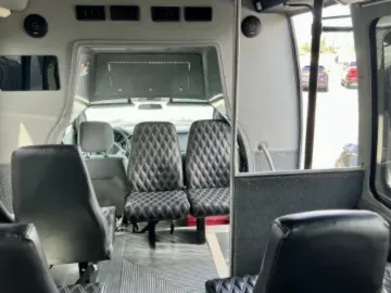 Picture of 2015 F-550 Diesel 29P Krystal