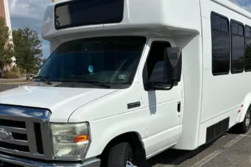 Picture of 2007 Ford E-450 20P Party
