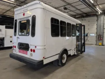 Picture of 2016 Ford E350 Non-CDL 12P
