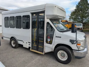 Picture of 2016 Ford E350 Non-CDL 12P