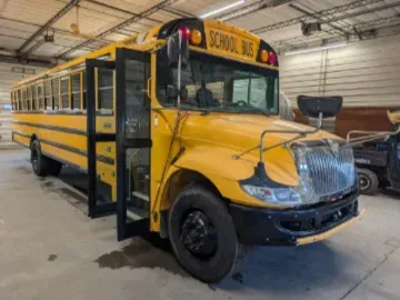 Picture of 2018 International CE 77P