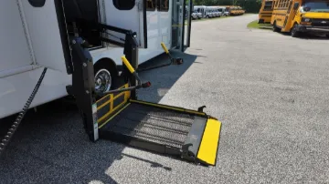 Picture of 2019 FORD E-450 Starcraft 18P ADA 
