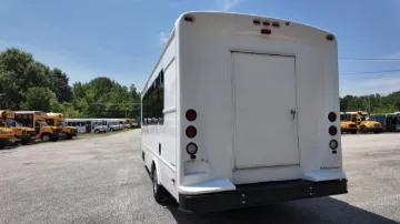 Picture of 2019 FORD E-450 Starcraft 18P ADA 